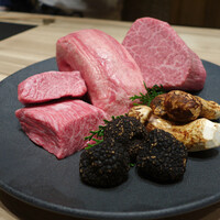 焼肉うしごろ 新宿三丁目店 - 