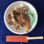 Binchou Akane Ya - 地鶏の炭焼丼ゆずこしょう添え850円