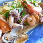 マーロウ - 魚介類のスパゲッティーニ　ブランデークリームソース