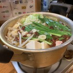 東岡崎 明月 - ホルモン鍋