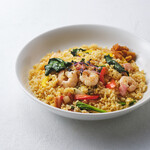 ベビーフェイスプラネッツ - 料理写真:エビとベーコンのバターピラフ