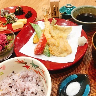 The course is also recommended! Seasonal ingredients served with obanzai and Tempura ◎Mini course available