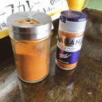 立ち飲み BEBE - 店主オリジナルスパイスも