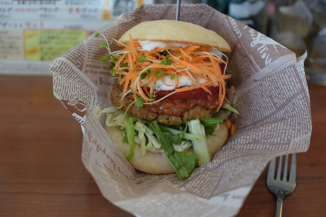ビーガンバーガー ナーリッシュ Vegan Burger Nourish 新丸子 ハンバーガー 食べログ