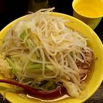 ラーメン イエロー - 大（やさいましまし、にんにく）800円