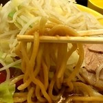 ラーメン イエロー - 極太麺はもっちり