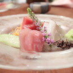 別邸 石の家 - お造り（鮪、鰆、鯛）