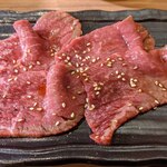 焼肉 牛猿 - 赤身モモ肉