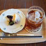 Cafe クマとサーモンと - 