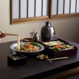 "Carefully Selecting Seasonal Ingredients Bursting with the Freshness of Quality Produce to Deliver Traditional Flavors"