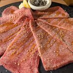 焼肉 牛猿 - 特上薄切りタン1