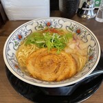 麺屋 マルヨシ - マグロ節そば(800円、斜め上から)