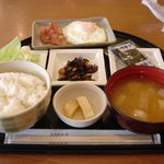 Kokosu - 目玉焼き朝食。