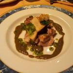 フレンチキュイジーヌ ティアレ - メインの肉料理です。(友人チョイス）