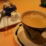 フレンチキュイジーヌ ティアレ - 珈琲もおかわり出来ます。