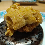 肉割烹 岡田前 - メンチカツ＋ウニ