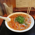 六綵亭 - 味噌麻婆は箸が立ちます（全トロ系で豆腐は入ってません）
