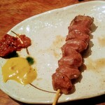 焼鳥 やむちゃん - 2本目は砂肝