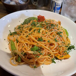 Lucaバル - 海老とピーマンのトマトソースパスタ