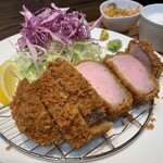 Teishokuno Mise Nikomatsu - 厚切りロースとんかつ定食（ライス大盛り、みそ汁大盛り、キャベツ大盛り）…税込1650円