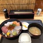 Kappadou - 海鮮丼