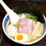 寿製麺 よしかわ - 白醤油の煮干しそば760円