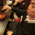 あらとん - スープ割りはとっくりで出てきます（2012.11）