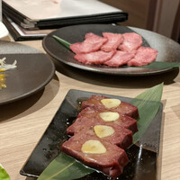 近江うし 焼肉 にくTATSU 青山本店 - 