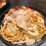 Okonomiyaki Monjayaki Seijuurou - 豚が多い