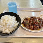 華さん食堂 - ご飯（大）と大判チキン竜田　合わせて540円