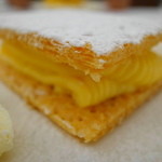 銀座ウエスト - カスタードクリームの薄パイ挟み（2012年10月13日）