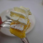 銀座ウエスト - サクサク切れる稀有なミルヒーユ（2012年10月13日）