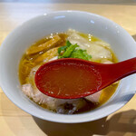 超純水採麺 天国屋 - 重層的な味の重なりを感じるスープ