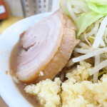 らーめん おうか - 豚の厚み