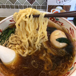 中華そば れもん - 麺リフト。啜り心地いいです。