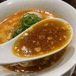 創作麺工房 鳴龍 - 出汁の効いたスープ