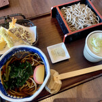 Ikkyuu Soba - 冷温食べ比べ天ぷらセット