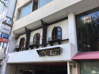 ナポレオン - お店は2階です
ナポレオンさん
