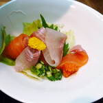 渓山亭 - お造り。信濃雪鱒 信州サーモン 
       (2012/10 訪問)