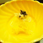 渓山亭 - 先付け、錦糸瓜の胡麻だれかけ  (2012/10 訪問)
      