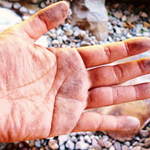 渓山亭 - 内風呂で黒い煤状の手！！  (2012/10 訪問)
      