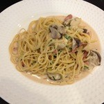 イタリア食堂　ちぇるきお - イカの塩辛とキノコのクリームソース