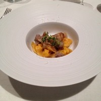RISTORANTE YAGI - ポルチーニとサルシャチャのラビオリ