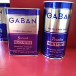 ラーメン二郎 - ブラック、ホワイト各ペッパー