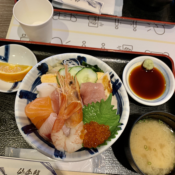 魚河岸処 仙（【旧店名】三陸海鮮丼 どん辰） - 中野栄（海鮮丼）の写真