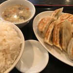 吉田飯店 - 