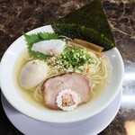 自家製麺 ら～めん かり屋 - 鯛出汁塩ら～めん