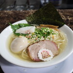 自家製麺 ら～めん かり屋 - 