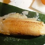 舞桜 - ちまきの中は穴子寿司