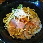 神戸製麺 - ローストビーフ 油そば 790円